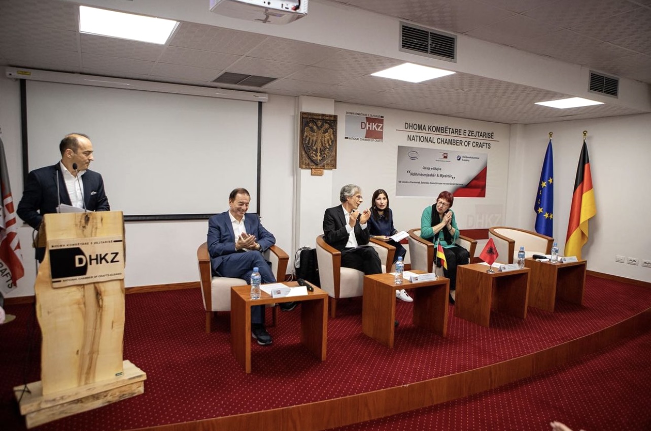 Workshop – Qasja e titujve Ndihmësmjeshtër dhe Mjeshtër në fushën e Parukerisë, Estetikës dhe Artit trupor me standardet Gjermane.